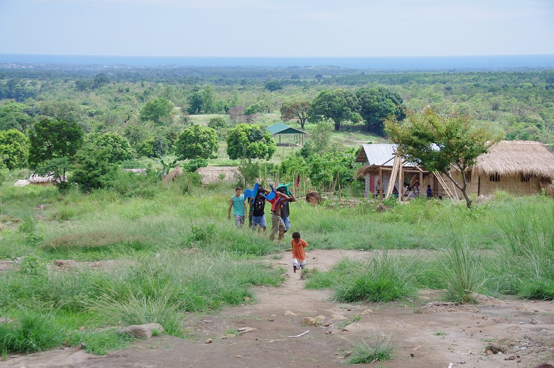 Donation_Aeta_Zambales_06_2011_059