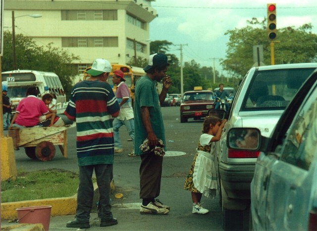 Images/nica_sel_110.jpg